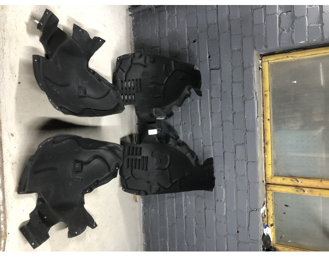 Підкрилок Audi A8 D4 лівий передній 10-17